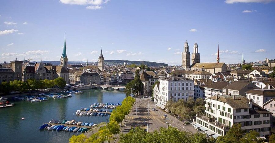 Zurich: Sightseeing Bus Tour with Optional FIFA Museum - Starting at Zurich Sihlquai, near HB, and why that matters